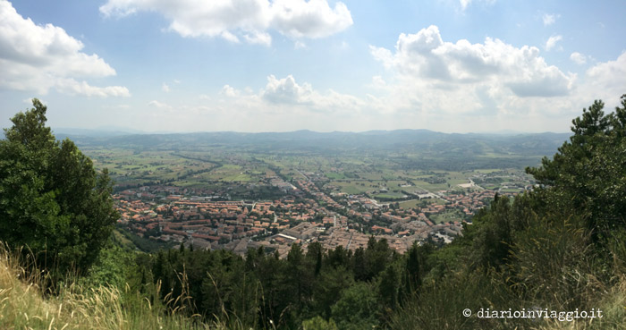 Il panorama dal Monte Ingino a Gubbio