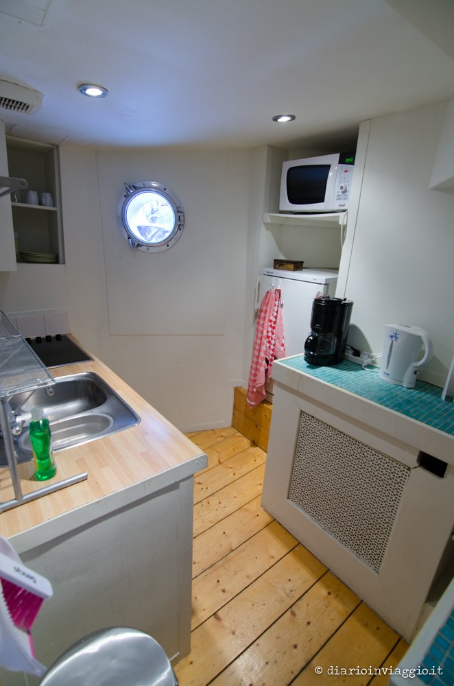 dormire in houseboat a Amsterdam